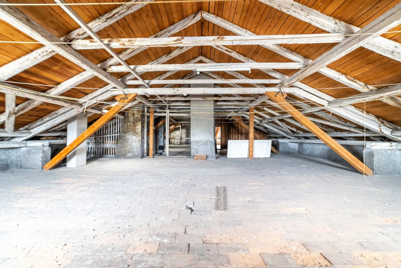 Digital staging: before Digital staging: before