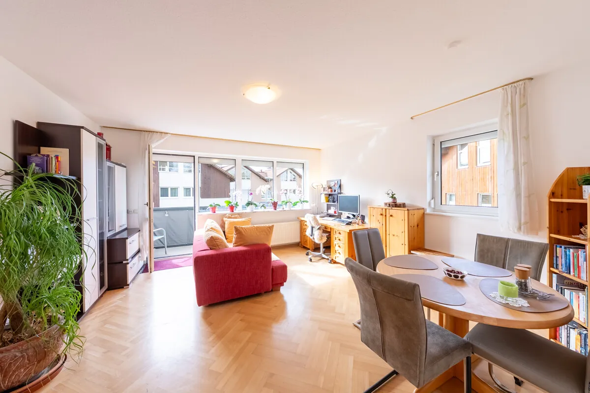 Balcony Apartment "More Space in Prospect" with Developable Attic Storey, image 2