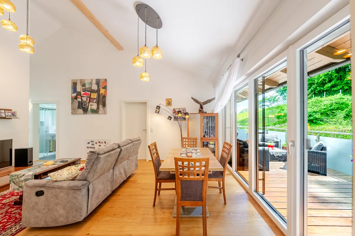 Four-room Attic Apartment "High Spirits", image 4
