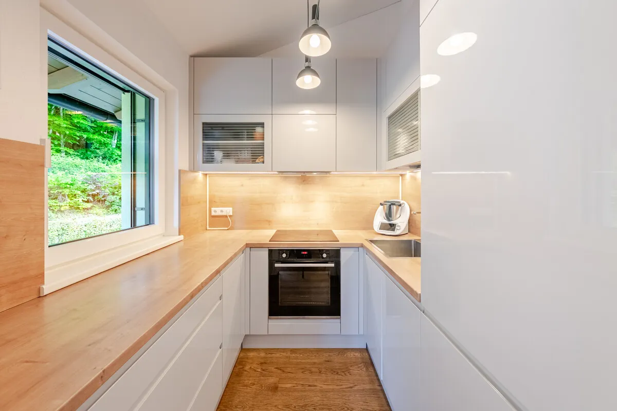 Four-room Attic Apartment "High Spirits", image 5