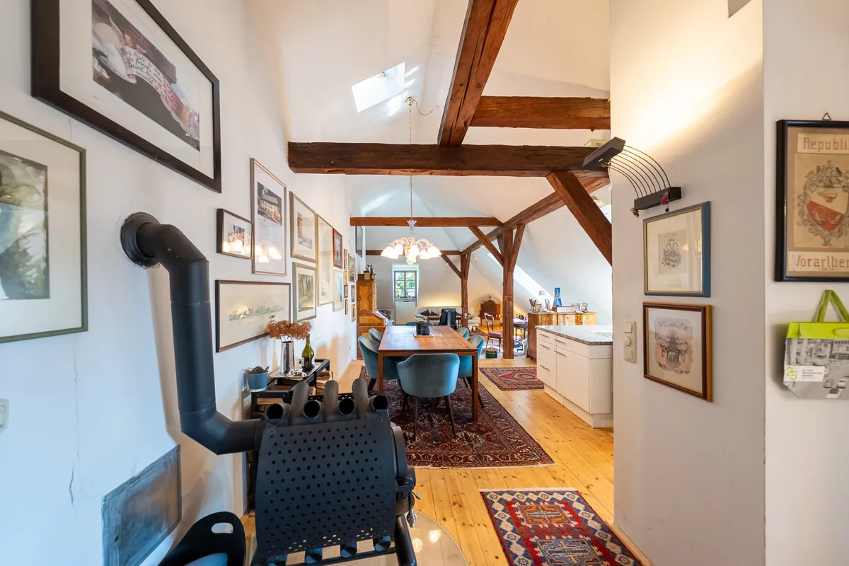 "ROCOCO GARDEN": Historic Roof Garden Apartment in the Former Bath House, image 6