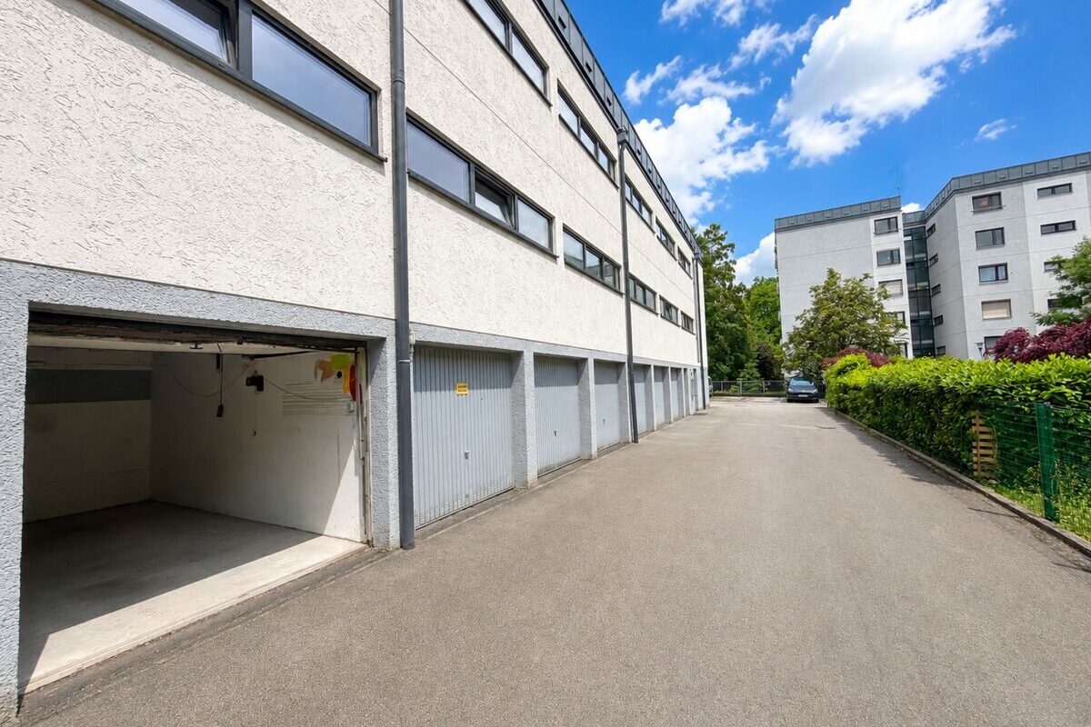 46834038-cfa5-489b-8e51-db838820d261.jpg “PARKPOINT PARSCH” – Sicher parken oder trocken lagern