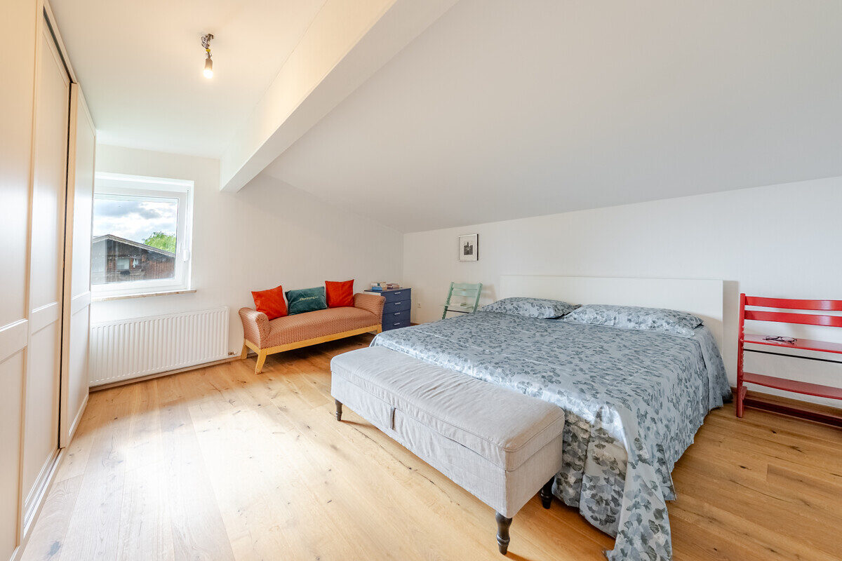 d5b837c6-b19b-47d8-934e-8ccae919a717.jpg Dachgeschosswohnung „Gartenliebe” mit Eigengarten und Doppelgarage